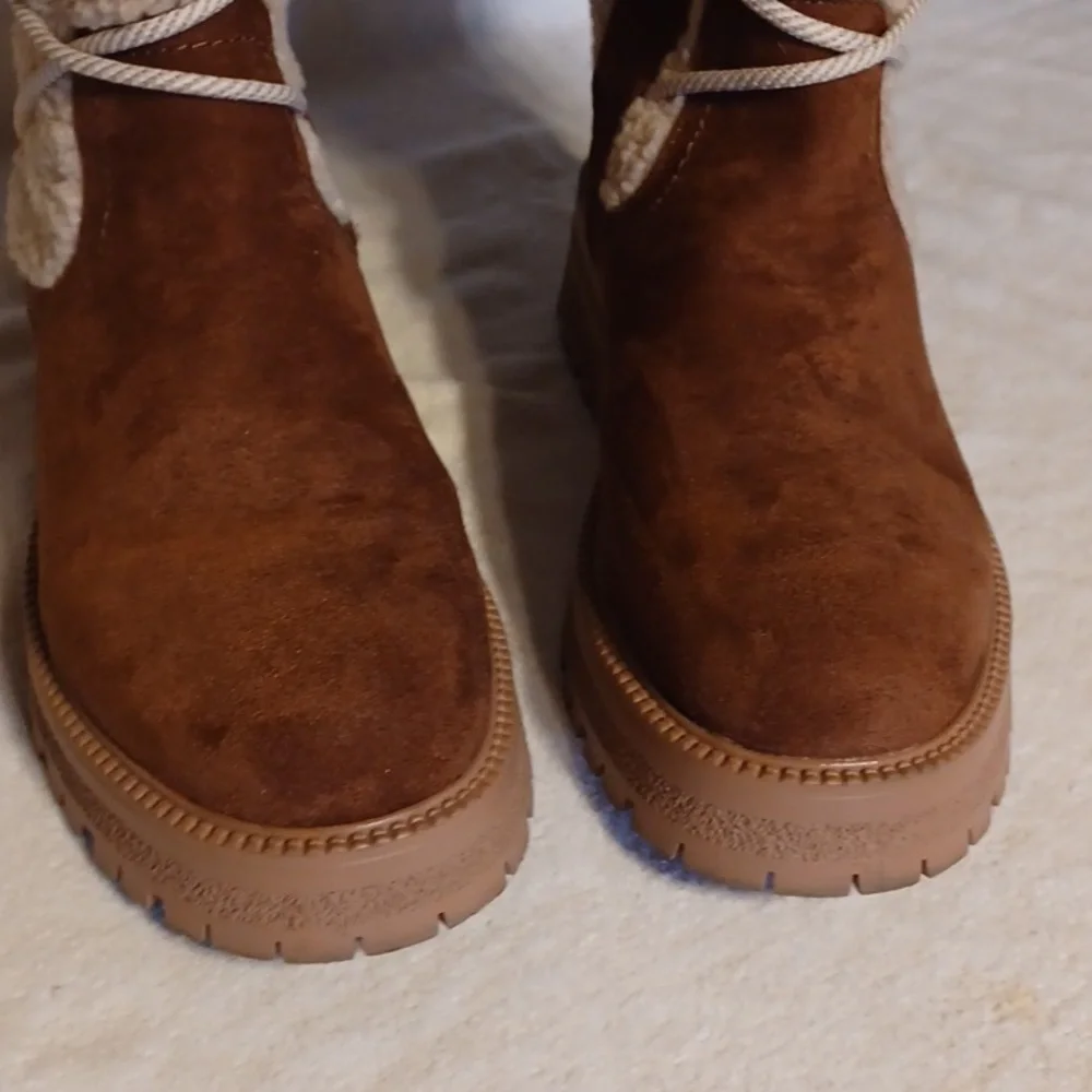Cozy Tan Shearling Boots LifeStride Sarataga Cold Weather Snow Boots Size 40